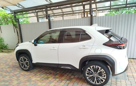 Toyota Yaris Cross, 2021 год, 2 228 000 рублей, 4 фотография