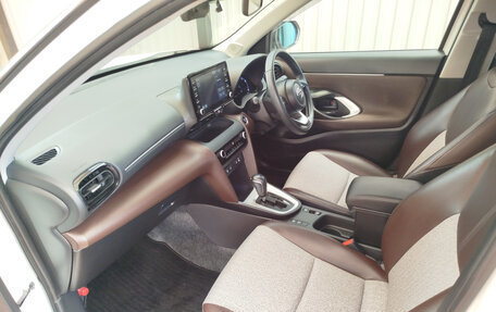 Toyota Yaris Cross, 2021 год, 2 228 000 рублей, 31 фотография