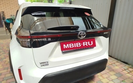 Toyota Yaris Cross, 2021 год, 2 228 000 рублей, 37 фотография