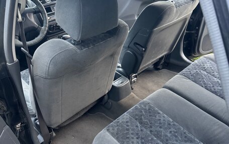 Mazda 323, 1999 год, 300 000 рублей, 6 фотография