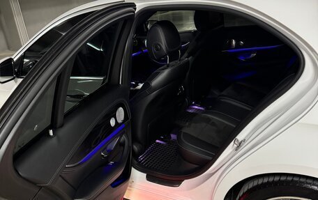 Mercedes-Benz E-Класс, 2017 год, 3 280 000 рублей, 13 фотография