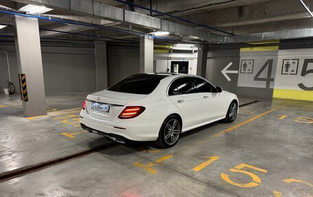 Mercedes-Benz E-Класс, 2017 год, 3 280 000 рублей, 17 фотография