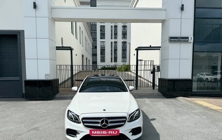 Mercedes-Benz E-Класс, 2017 год, 3 280 000 рублей, 3 фотография