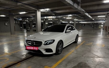 Mercedes-Benz E-Класс, 2017 год, 3 280 000 рублей, 21 фотография