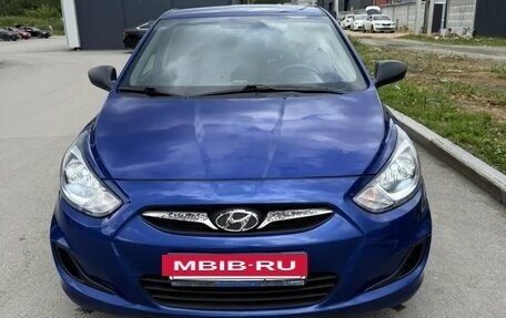 Hyundai Solaris II рестайлинг, 2014 год, 950 000 рублей, 3 фотография