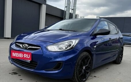 Hyundai Solaris II рестайлинг, 2014 год, 950 000 рублей, 2 фотография