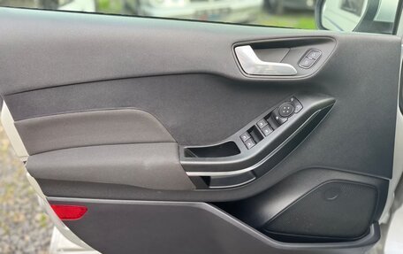 Ford Fiesta, 2022 год, 1 880 000 рублей, 13 фотография