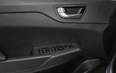 Hyundai Solaris II рестайлинг, 2021 год, 1 745 000 рублей, 19 фотография