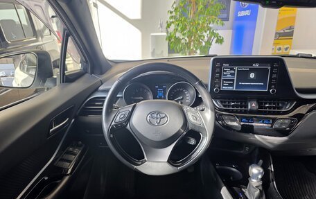 Toyota C-HR I рестайлинг, 2019 год, 2 250 000 рублей, 22 фотография