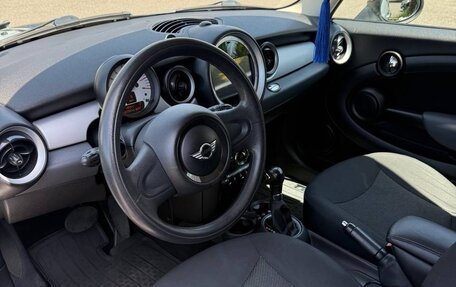 MINI Hatch, 2011 год, 900 000 рублей, 9 фотография