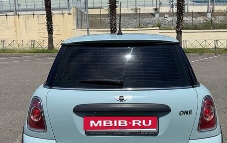 MINI Hatch, 2011 год, 900 000 рублей, 3 фотография