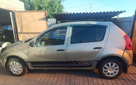 Renault Sandero I, 2011 год, 200 000 рублей, 2 фотография