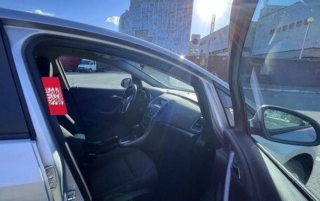 Opel Astra J, 2013 год, 770 000 рублей, 4 фотография