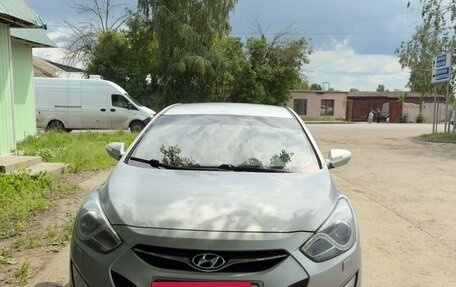 Hyundai i40 I рестайлинг, 2013 год, 900 000 рублей, 2 фотография
