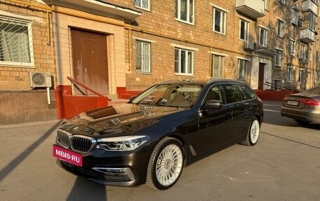 BMW 5 серия, 2019 год, 3 900 000 рублей, 2 фотография