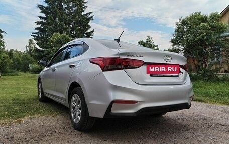 Hyundai Solaris II рестайлинг, 2017 год, 1 300 000 рублей, 10 фотография
