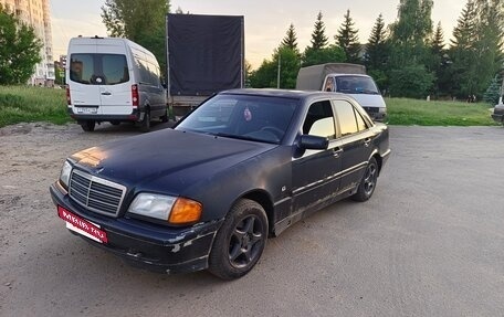 Mercedes-Benz C-Класс, 1999 год, 230 000 рублей, 2 фотография