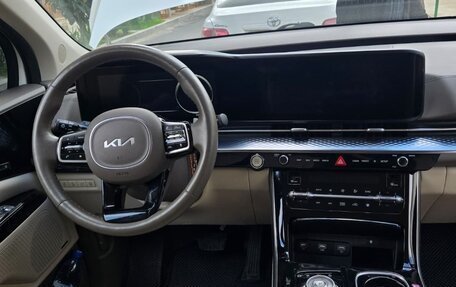 KIA Carnival, 2021 год, 3 700 000 рублей, 5 фотография