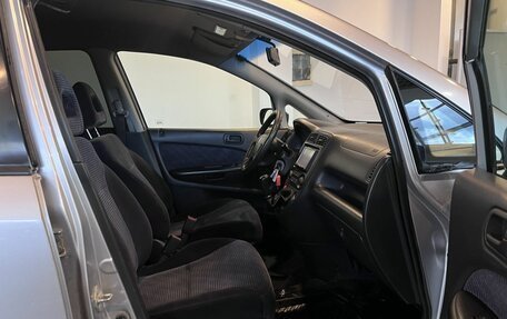 Honda Stream I рестайлинг, 2001 год, 300 000 рублей, 25 фотография