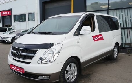 Hyundai Grand Starex Grand Starex I рестайлинг 2, 2014 год, 2 563 000 рублей, 1 фотография