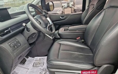 Hyundai Staria, 2022 год, 3 150 000 рублей, 12 фотография