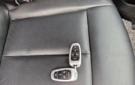 Hyundai Staria, 2022 год, 3 150 000 рублей, 20 фотография