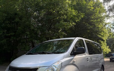 Hyundai Grand Starex Grand Starex I рестайлинг 2, 2009 год, 1 700 000 рублей, 2 фотография
