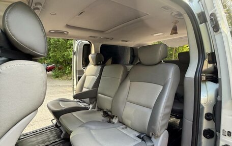 Hyundai Grand Starex Grand Starex I рестайлинг 2, 2009 год, 1 700 000 рублей, 13 фотография