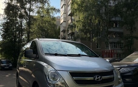 Hyundai Grand Starex Grand Starex I рестайлинг 2, 2009 год, 1 700 000 рублей, 3 фотография