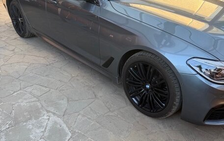 BMW 5 серия, 2019 год, 4 550 000 рублей, 2 фотография