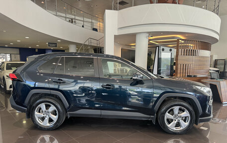 Toyota RAV4, 2020 год, 3 555 000 рублей, 5 фотография