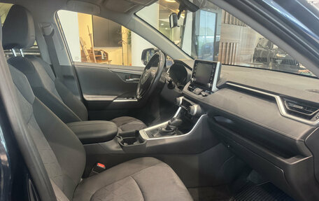 Toyota RAV4, 2020 год, 3 555 000 рублей, 13 фотография