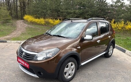 Renault Sandero I, 2013 год, 1 100 000 рублей, 2 фотография