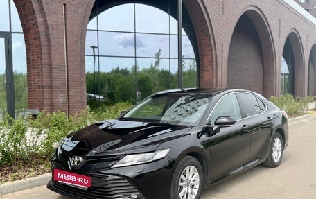 Toyota Camry, 2019 год, 2 770 000 рублей, 2 фотография