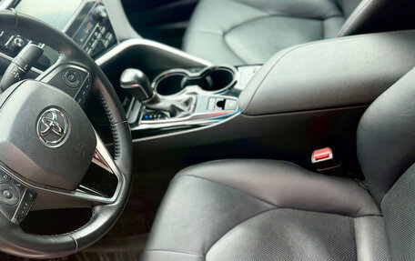Toyota Camry, 2019 год, 2 770 000 рублей, 16 фотография
