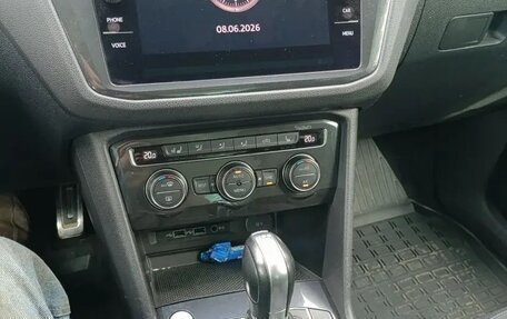 Volkswagen Tiguan II, 2019 год, 2 721 000 рублей, 10 фотография