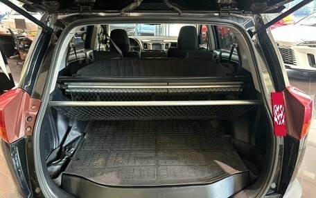 Toyota RAV4, 2014 год, 1 940 000 рублей, 12 фотография