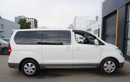 Hyundai Grand Starex Grand Starex I рестайлинг 2, 2014 год, 2 563 000 рублей, 4 фотография