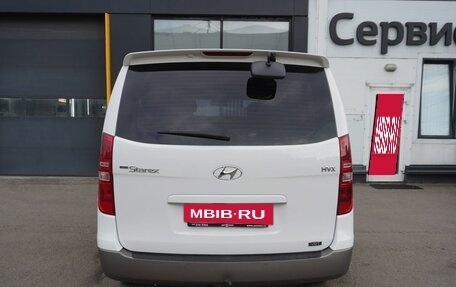 Hyundai Grand Starex Grand Starex I рестайлинг 2, 2014 год, 2 563 000 рублей, 6 фотография