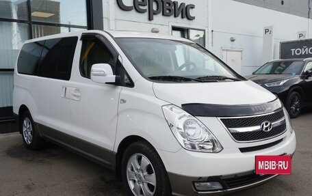 Hyundai Grand Starex Grand Starex I рестайлинг 2, 2014 год, 2 563 000 рублей, 3 фотография