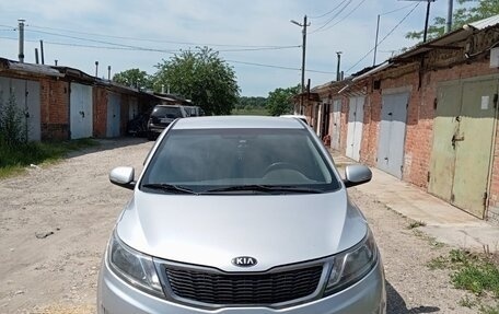 KIA Rio III рестайлинг, 2013 год, 900 000 рублей, 1 фотография
