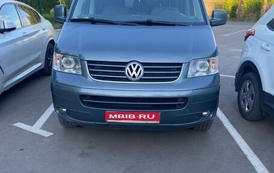 Volkswagen Caravelle T5, 2004 год, 1 100 000 рублей, 1 фотография