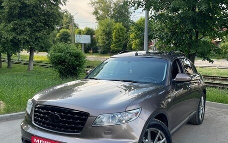 Infiniti FX I, 2007 год, 600 000 рублей, 1 фотография