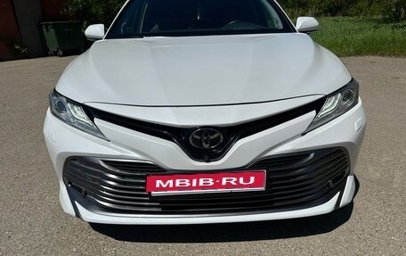 Toyota Camry, 2020 год, 3 240 000 рублей, 1 фотография