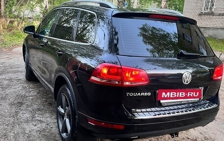 Volkswagen Touareg III, 2011 год, 2 350 000 рублей, 3 фотография