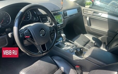 Volkswagen Touareg III, 2011 год, 2 350 000 рублей, 6 фотография