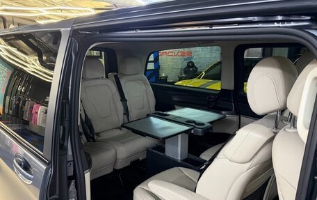 Mercedes-Benz V-Класс, 2022 год, 8 550 000 рублей, 15 фотография