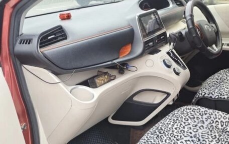 Toyota Sienta II, 2016 год, 1 299 000 рублей, 7 фотография