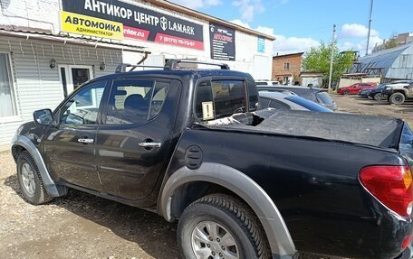 Mitsubishi L200 IV рестайлинг, 2011 год, 1 000 000 рублей, 3 фотография
