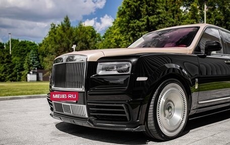 Rolls-Royce Cullinan, 2020 год, 30 900 000 рублей, 3 фотография